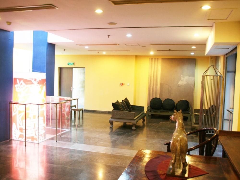 China Community Culture & Art Hotel Qingdao Exterior photo